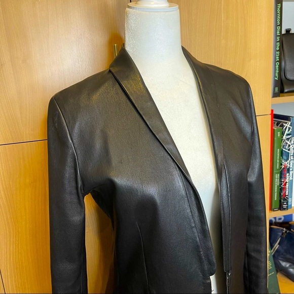 Thierry Mugler 🚩Host Pick🚩 slim edgy leather blazer - Picture 3 of 14